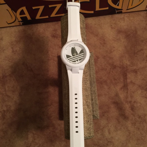 ADIDAS ORIGINAL PRE-LOVED AUTHENTIC WHITE & BLACK SOFT SILICONE SIGNATURE WATCH - Picture 6 of 15